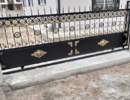 Bah&ccedil;e Kapısı Modelleri